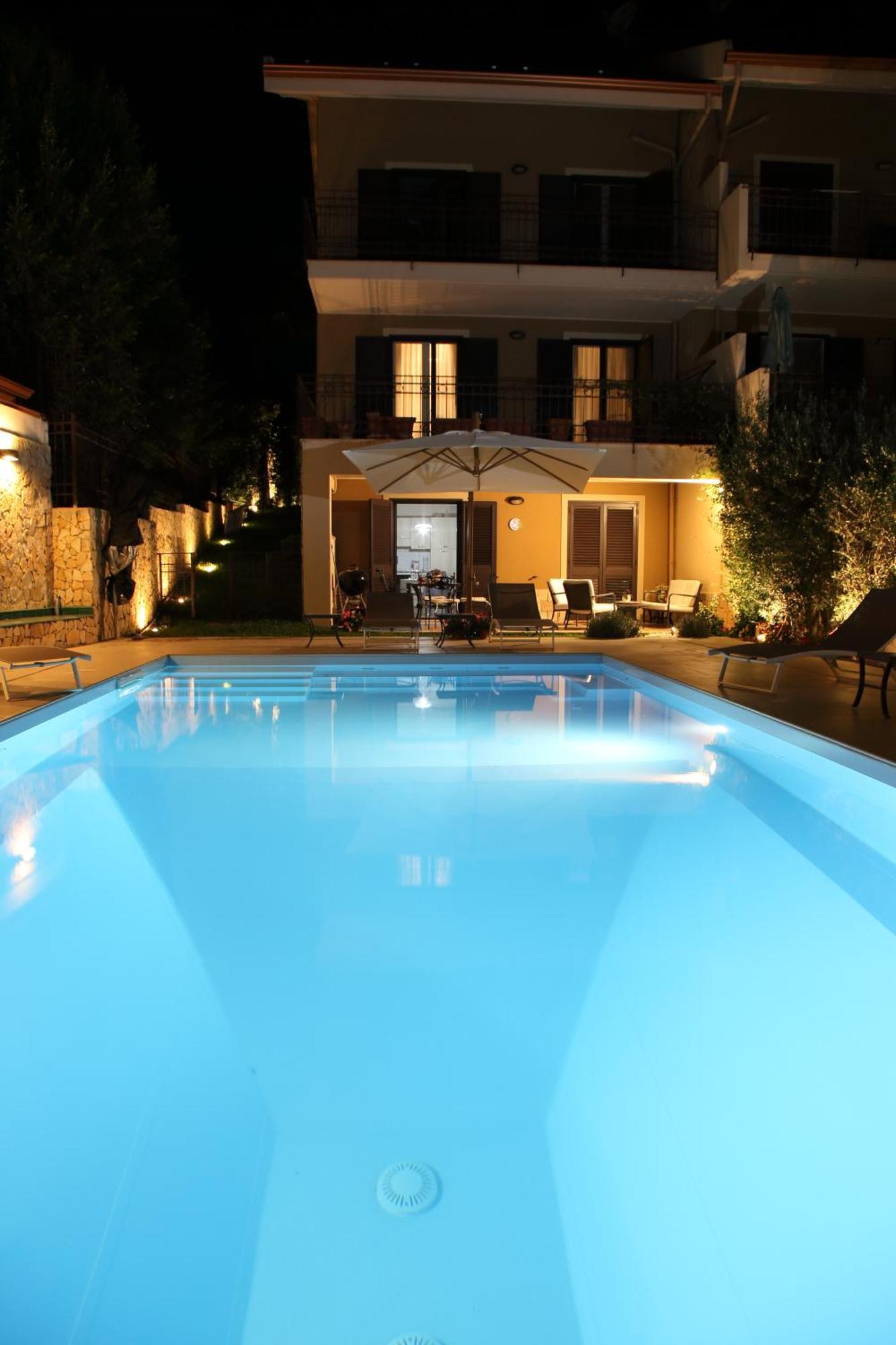 Domus Aurige Bed & Breakfast Messina Exterior photo